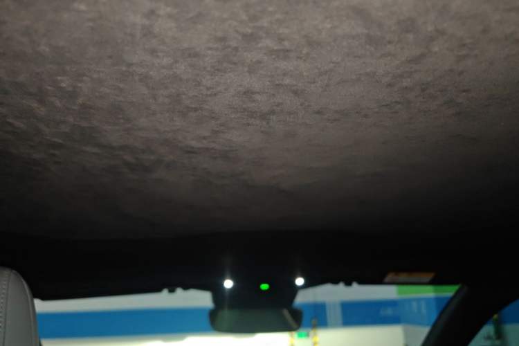 Used Nio ET5 2022 100 kWh Headliner