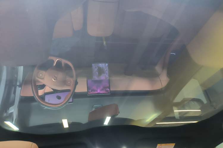 Used Nio ET5 2022 100 kWh Headliner