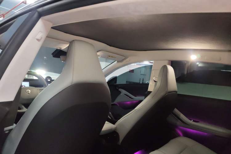 Used Nio ET5 2022 75 kWh Headliner