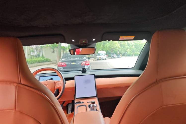 Used Nio ET5 2022 75 kWh Headliner