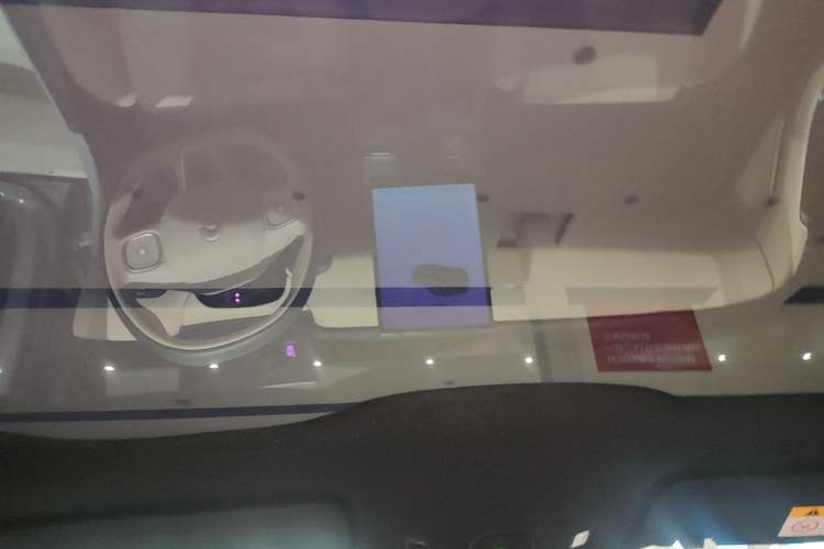 Used Nio ET5 2022 75 kWh Headliner