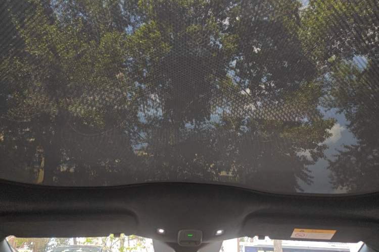 Used Nio ET5 2022 75 kWh Headliner