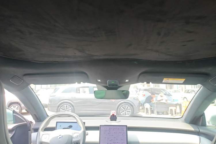 Used Nio ET5 2022 75 kWh Headliner