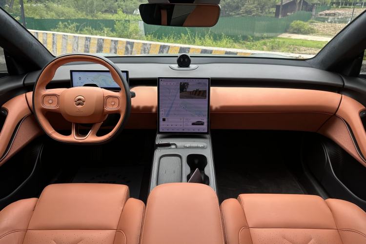 Used Nio ET5 2022 100 kWh Interior 1