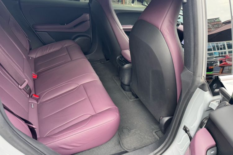Used Nio ET5 2022 75 kWh Interior 1