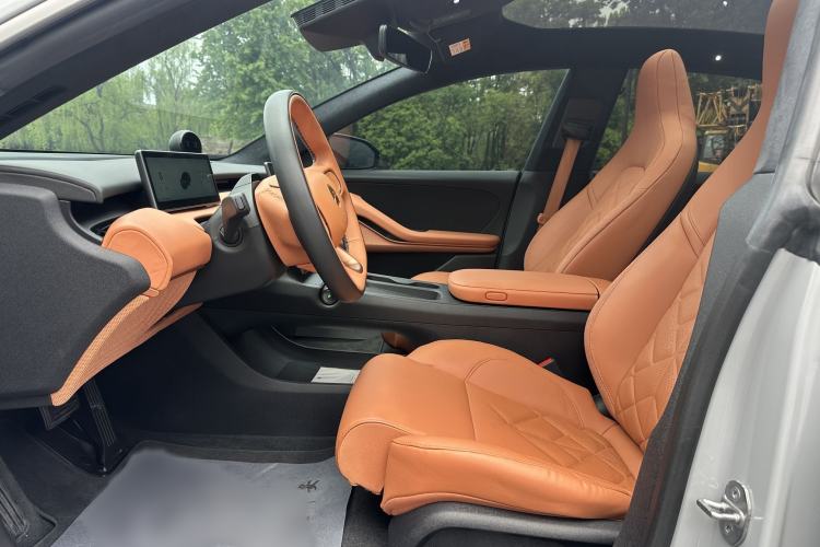 Used Nio ET5 2022 100 kWh Interior 2