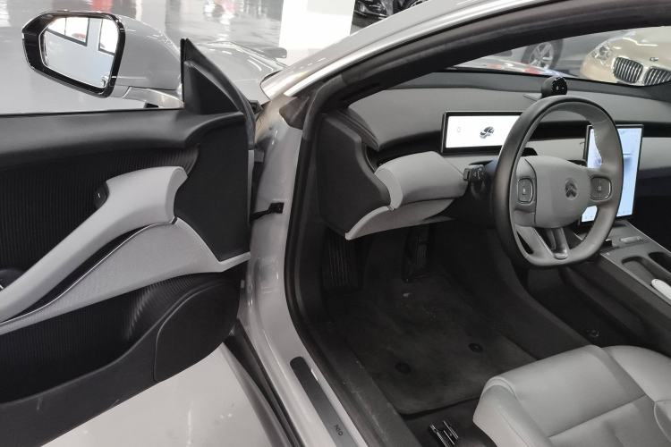 Used Nio ET5 2022 75 kWh Interior 3