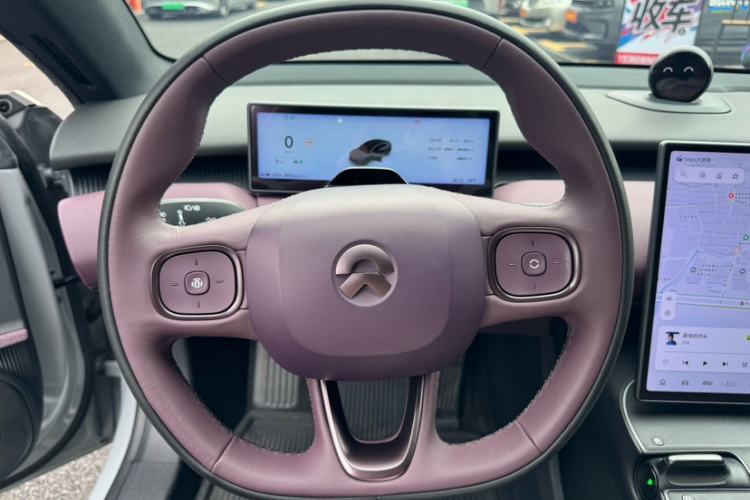 Used Nio ET5 2022 75 kWh Interior 4
