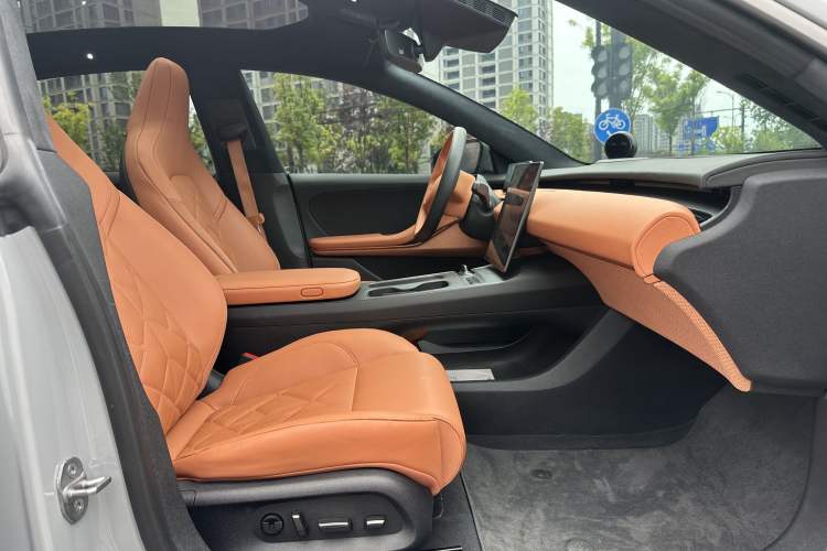 Used Nio ET5 2022 100 kWh Interior 5