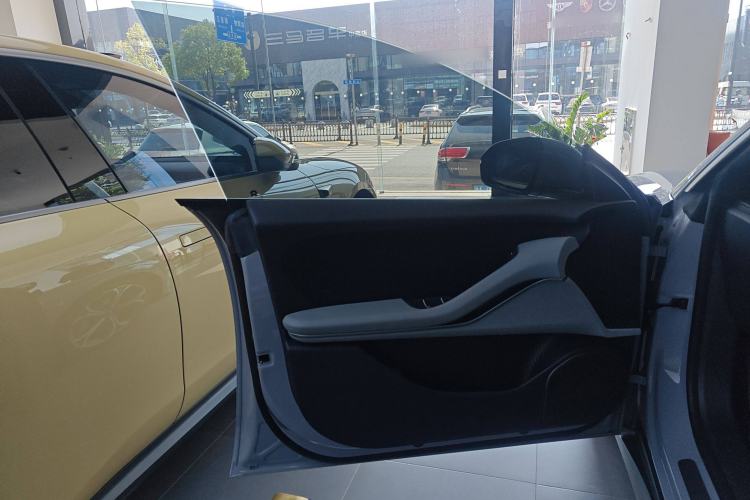 Used Nio ET5 2022 75 kWh Interior 7