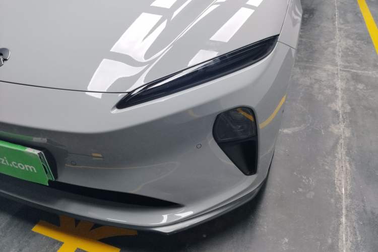 Used Nio ET5 2022 75 kWh Left Front Headlight