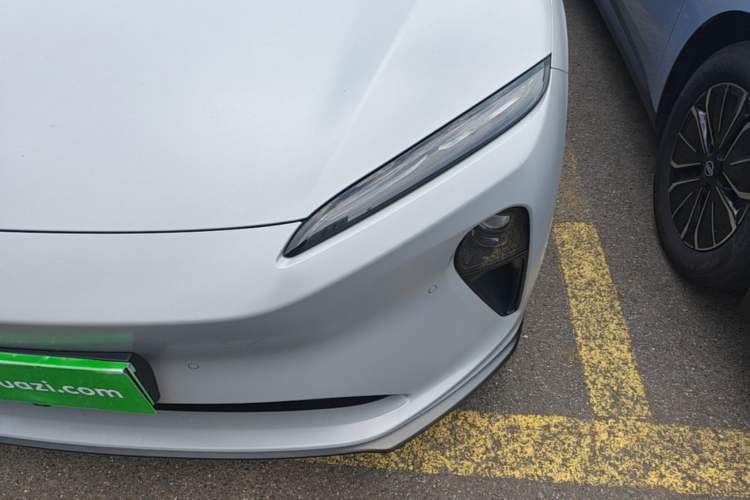 Used Nio ET5 2022 75 kWh Left Front Headlight