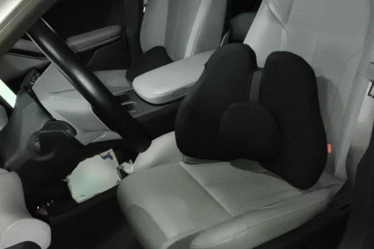 Used Nio ET5 2022 75 kWh Left Front Seat