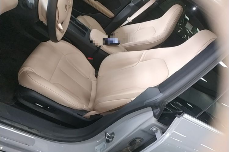 Used Nio ET5 2022 75 kWh Left Front Seat