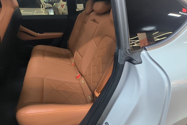 Used Nio ET5 2022 100 kWh Left Rear Seat