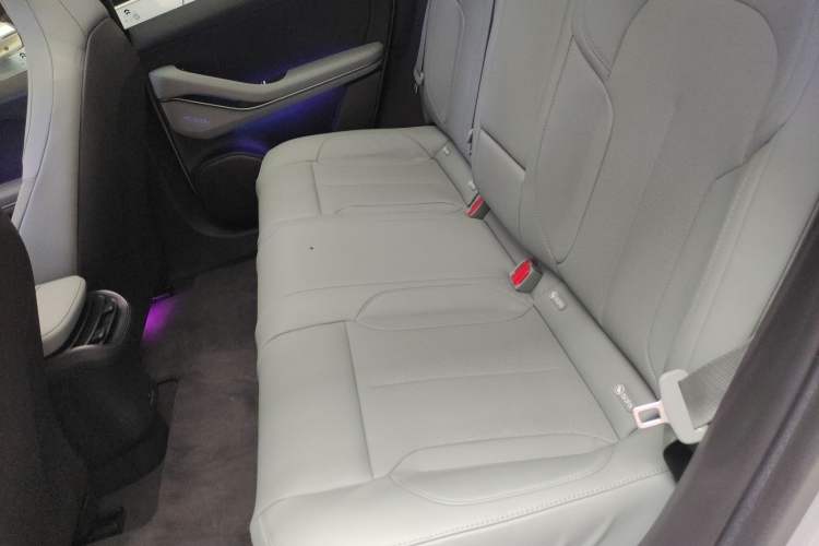Used Nio ET5 2022 75 kWh Left Rear Seat