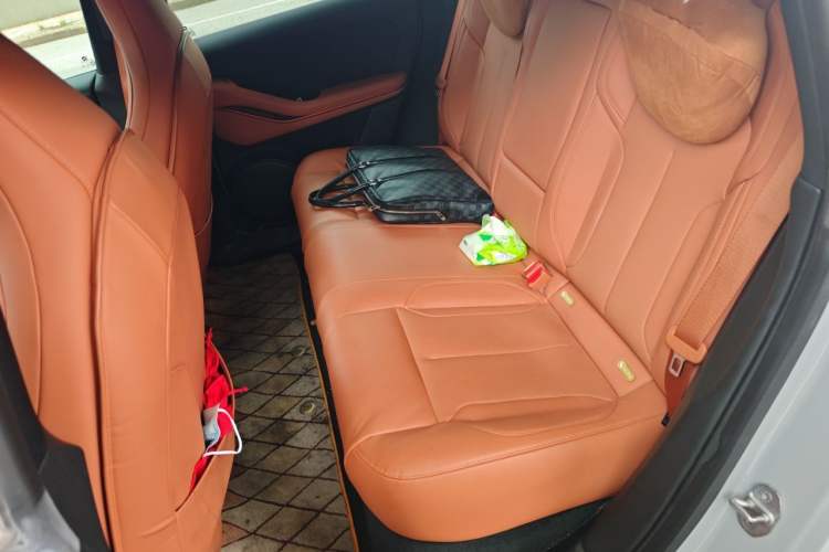 Used Nio ET5 2022 75 kWh Left Rear Seat