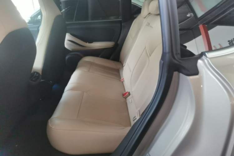 Used Nio ET5 2022 75 kWh Left Rear Seat