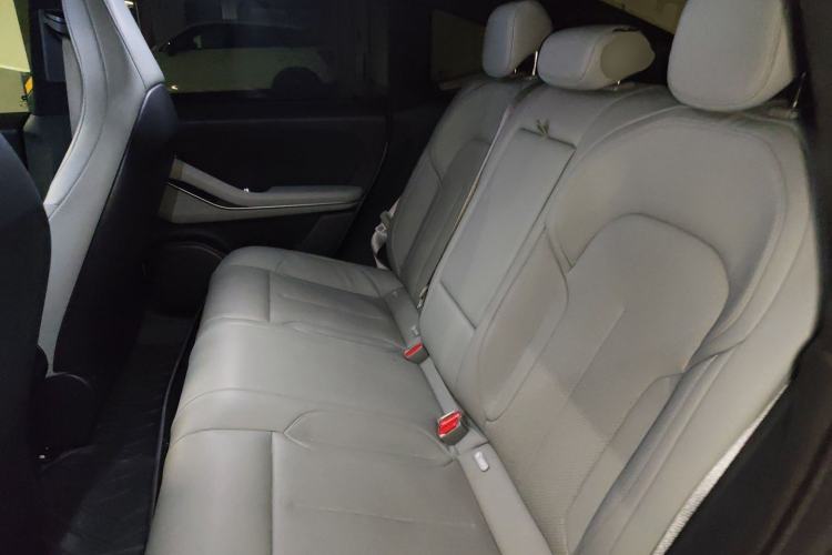 Used Nio ET5 2022 75 kWh Left Rear Seat