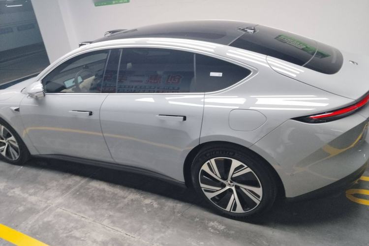 Used Nio ET5 2022 75 kWh Left Side