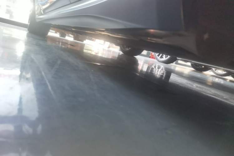 Used Nio ET5 2022 75 kWh Left Side Sill