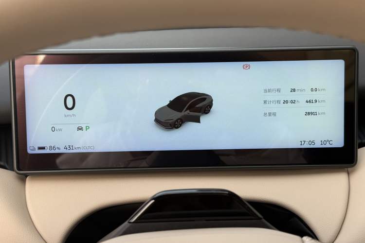Used Nio ET5 2022 75 kWh Odometer Close Up