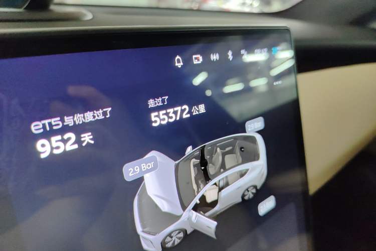 Used Nio ET5 2022 75 kWh Odometer Close Up