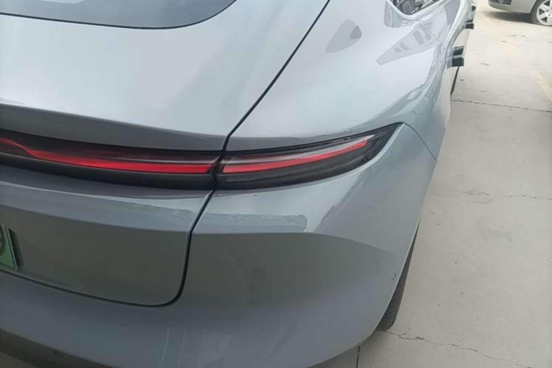 Used Nio ET5 2022 75 kWh Right Rear Taillight
