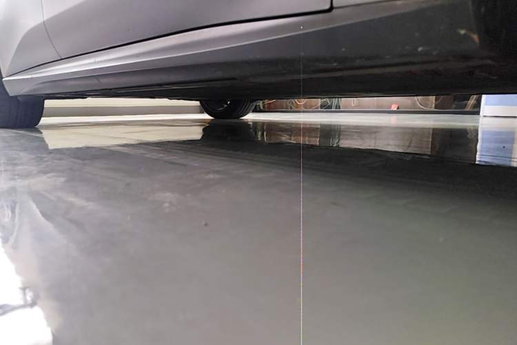 Used Nio ET5 2022 75 kWh Right Side Sill