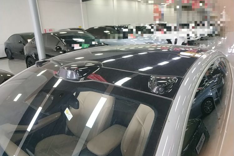 Used Nio ET5 2022 75 kWh Roof