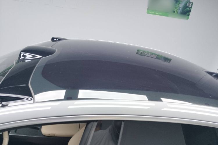 Used Nio ET5 2022 75 kWh Roof