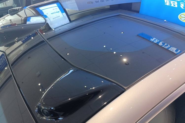 Used Nio ET5 2022 75 kWh Roof