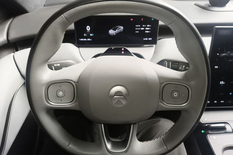 Used Nio ET5 2022 75 kWh Steering Wheel