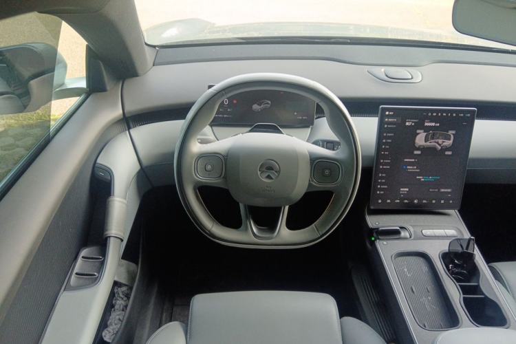Used Nio ET5 2022 75 kWh Steering Wheel
