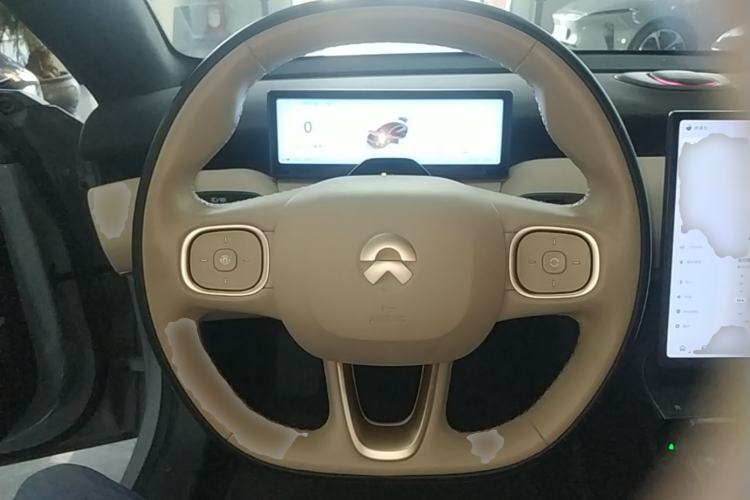 Used Nio ET5 2022 75 kWh Steering Wheel