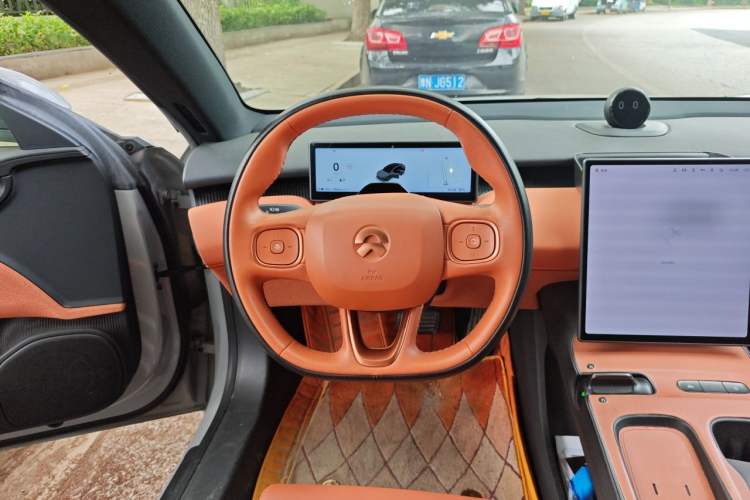 Used Nio ET5 2022 75 kWh Steering Wheel