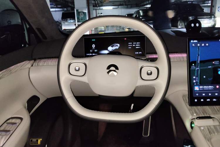 Used Nio ET5 2022 100 kWh Steering Wheel
