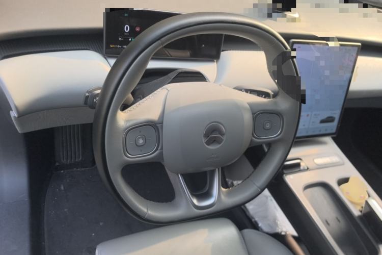 Used Nio ET5 2022 75 kWh Steering Wheel