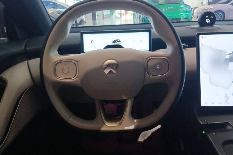 Used Nio ET5 2022 75 kWh Steering Wheel