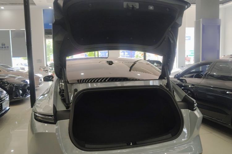 Used Nio ET5 2022 75 kWh Trunk