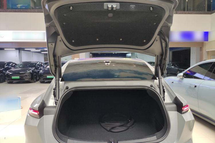 Used Nio ET5 2022 75 kWh Trunk