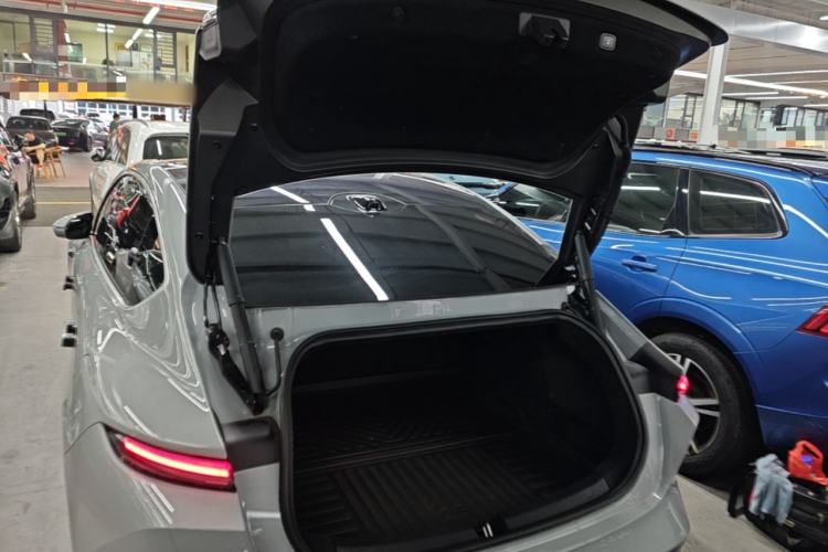 Used Nio ET5 2022 75 kWh Trunk