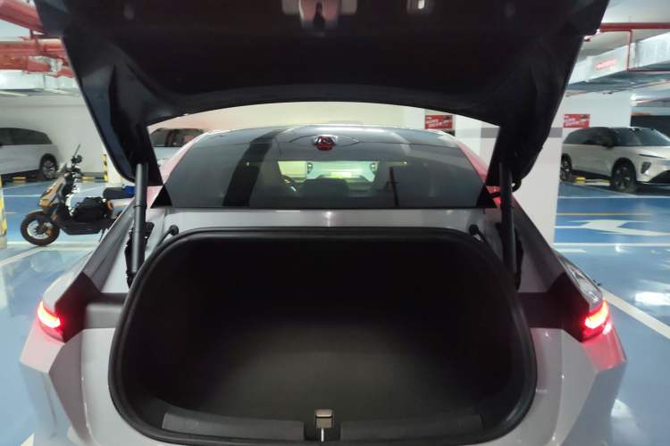 Used Nio ET5 2022 75 kWh Trunk