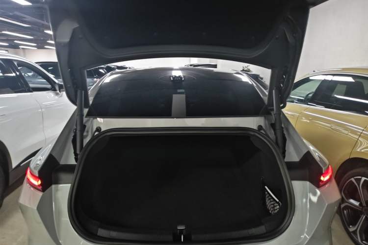 Used Nio ET5 2022 75 kWh Trunk
