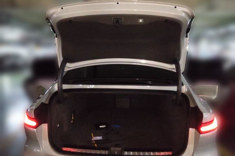 Used Nio ET5 2022 100 kWh Trunk