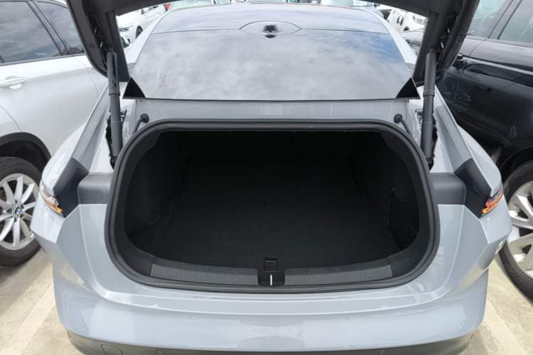 Used Nio ET5 2022 75 kWh Trunk