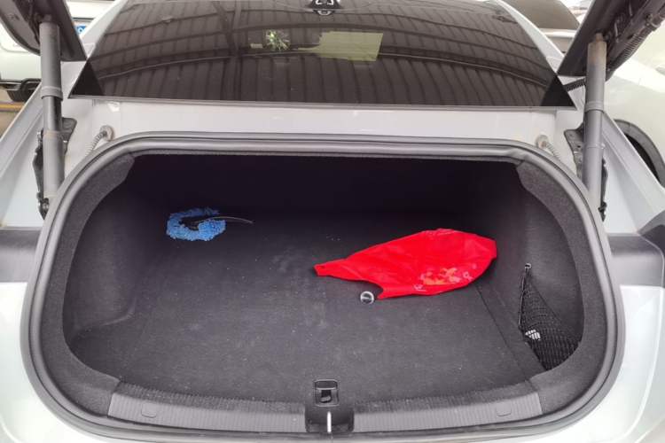 Used Nio ET5 2022 75 kWh Trunk