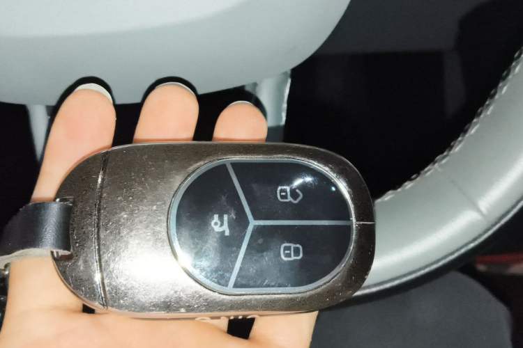 Used Nio ET5 2022 75 kWh Vehicle Key