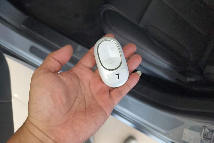 Used Nio ET5 2022 75 kWh Vehicle Key
