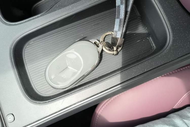 Used Nio ET5 2022 75 kWh Vehicle Key